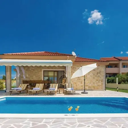 Lux Stone House With Pool, Jacuzzi, Sauna Near