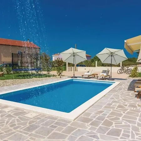 Lux Stone House With Pool, Jacuzzi, Sauna Near Vrsi