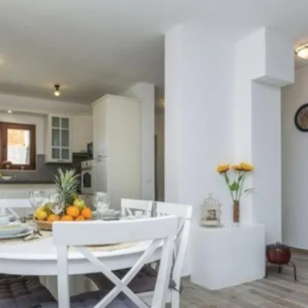 Σπίτι διακοπών Lux Stone House With Pool, Jacuzzi, Sauna Near *